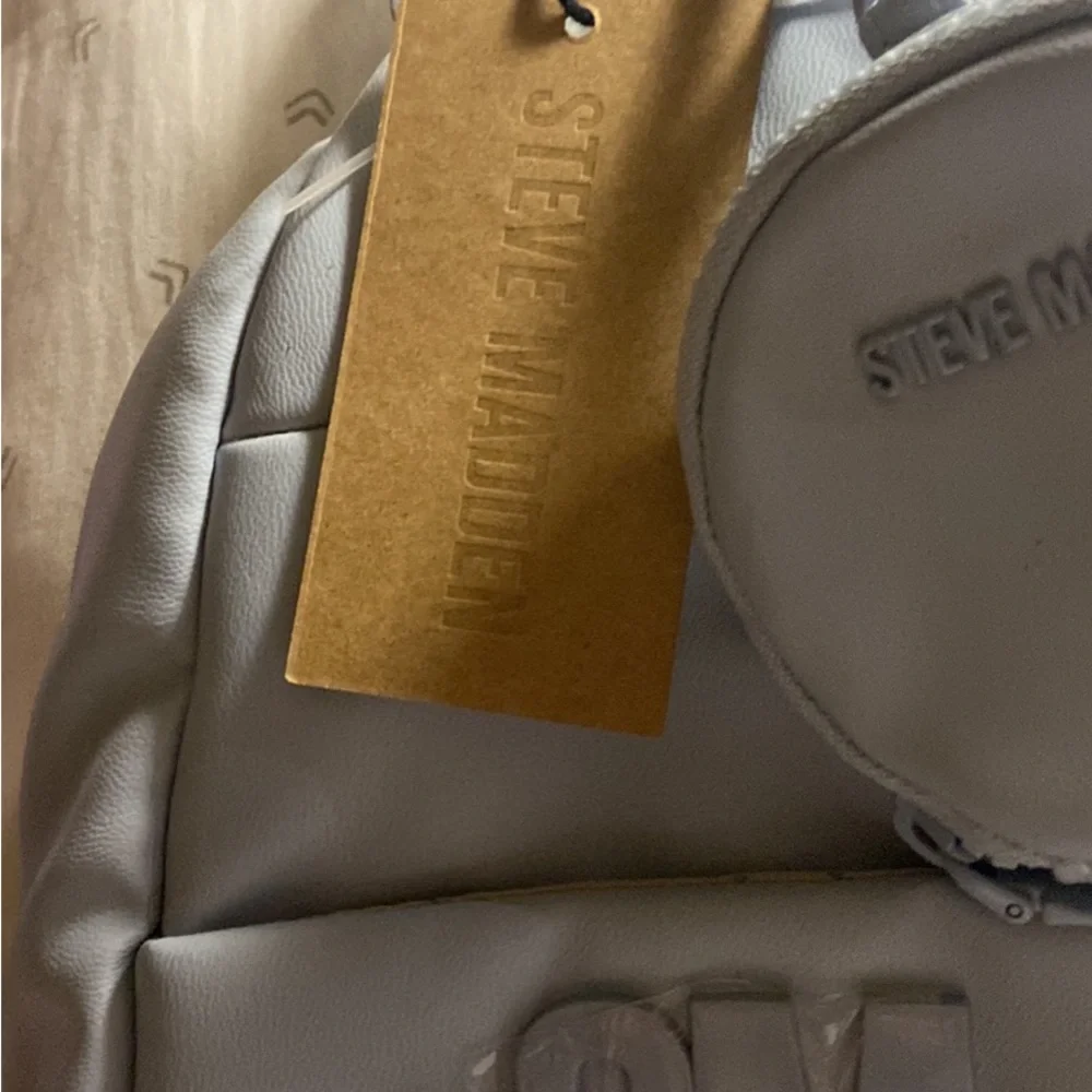 Steve Madden backpack purse - Picture 4 of 4